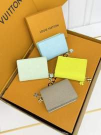 Picture of Louis Vuitton Wallets _SKUfw238467567fw